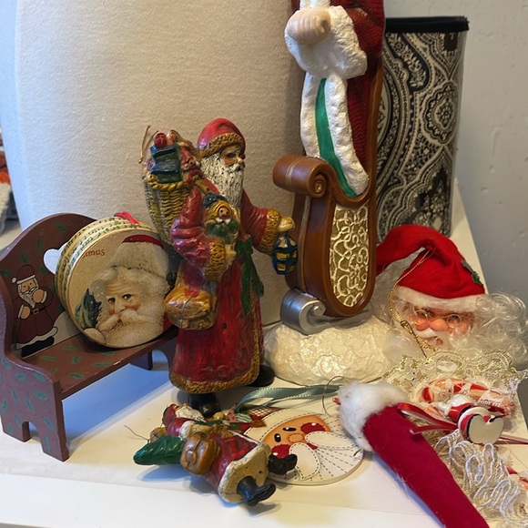 Set of nine (9) Santa’s- 7 ornaments and 2 are decor - Picture 4 of 10